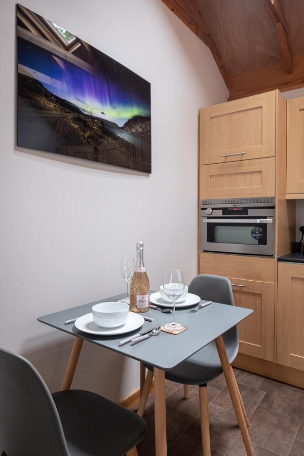 Contemporary One Bedroom Apartment Close To All Amenities In Conservation Area Tain Exterior foto