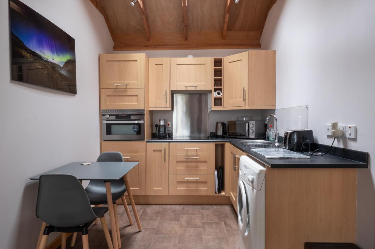 Contemporary One Bedroom Apartment Close To All Amenities In Conservation Area Tain Exterior foto